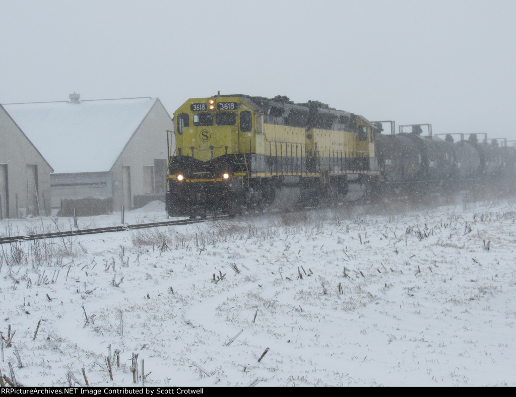 Easing toward the grade crossing